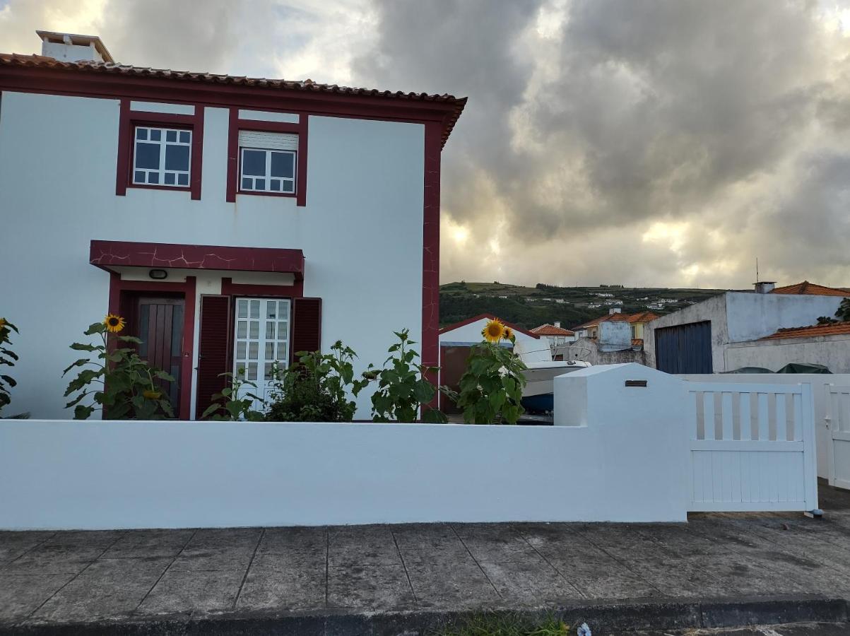 Villa Kai Casa Frente Al Mar Y Completamente Restaurada Santa Cruz das Flores Dış mekan fotoğraf